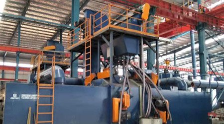 江西定制防腐管材型材Q6920輥道拋丸機安裝調(diào)試完成