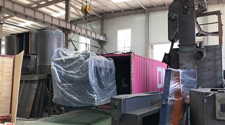 泰國(guó)客戶定制Q378雙吊鉤拋丸機(jī)發(fā)貨